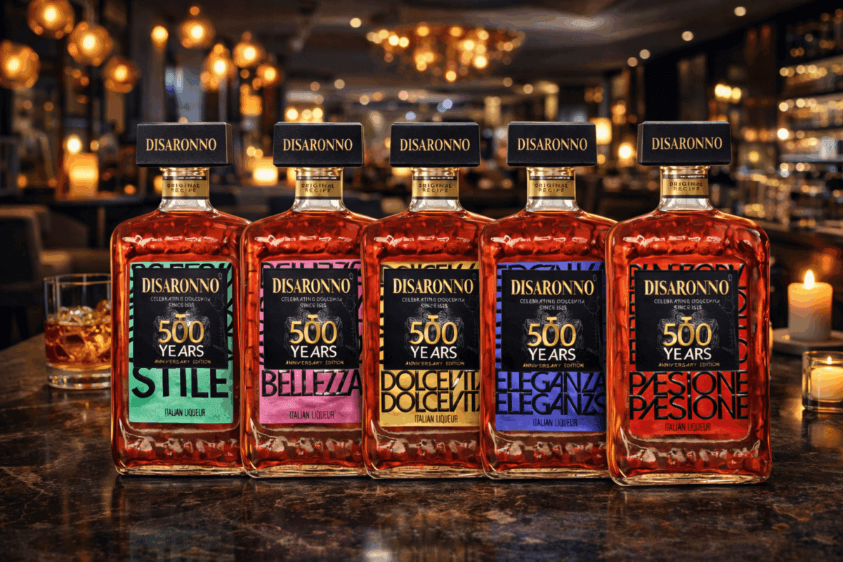 DISARONNO - Studio Beed reclame Branding Marketing Banner belettering signing drukwerk print ontwerp vormgeving autobelettering Design reclame studio bureau Amaretto